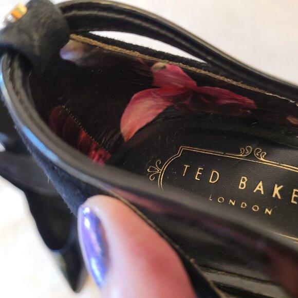 💎Fabulous Ted Baker London Black Patent Leather Pumps with Gold Trim - Picture 4 of 7